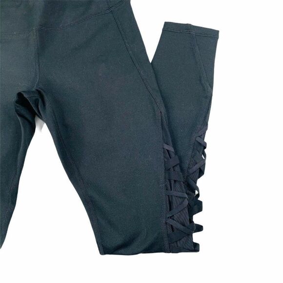 Fabletics MR Mesh Criss Cross Powerhold Legging - Picture 6 of 9